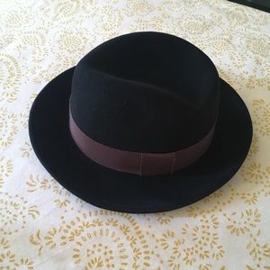 lite felt hat with ear flaps